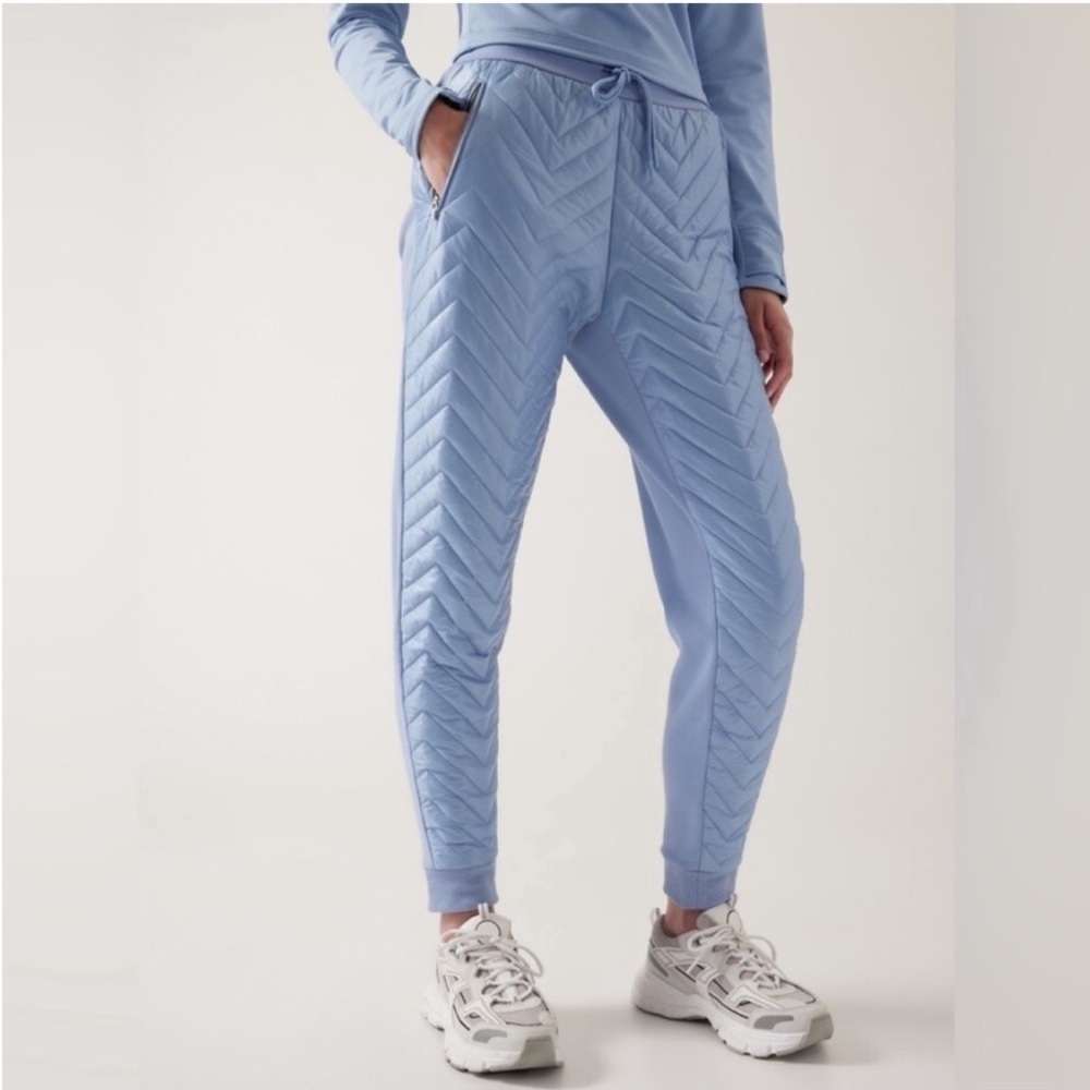 NWT! Athleta Solstice Jogger Pants Apres Ski Down Quilted - Size 10